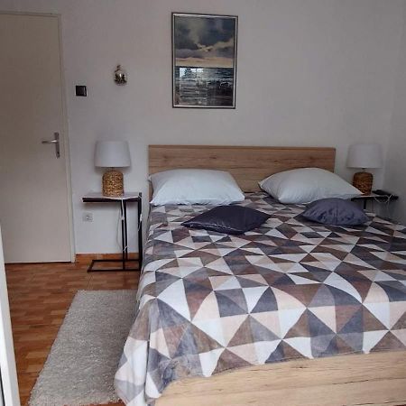 Apartments Mestral Baska Voda Ngoại thất bức ảnh